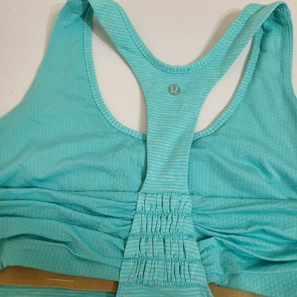 Women's Lululemon Racer Back Tank Top Green (8) * No Tag - Picture 2 of 8